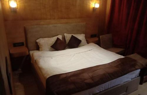 Lansdowne House | Highlander Cottage for rent
