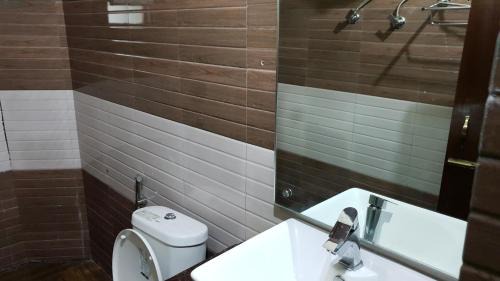 Lansdowne House | Highlander Cottage for rent