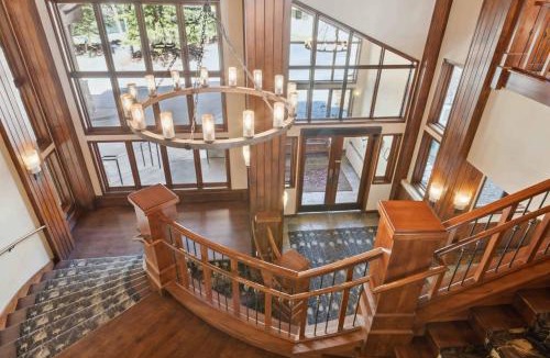 Highlands Townhomes Apartment | Highlands Slopeside 213 by East West Hospitality