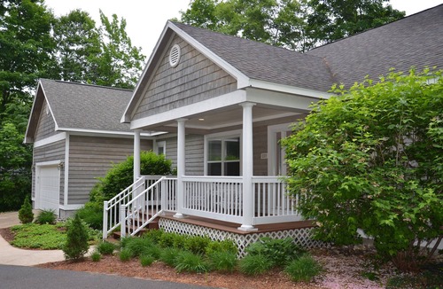 Harbor Springs House | Highlands View Cottage A Perfect 4 Season Getaway
