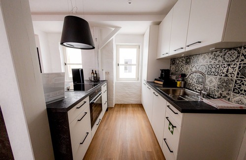 Muehldorf am Inn Apartment | Highlight am Stadtplatz - Come4stay Innblick - 2 Zimmer Wohnung I bis zu 4 Gäste