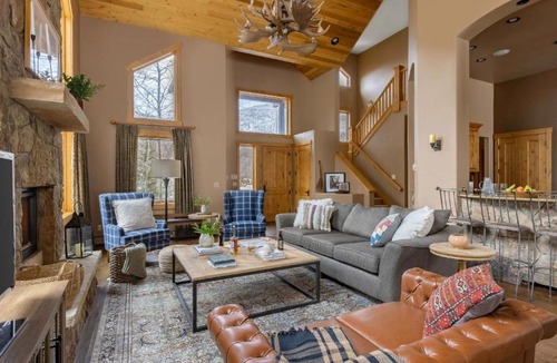 Highland Meadows House | Highline by AvantStay