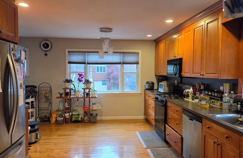 White Plains House | Highly secured centrally located property in White Plains suburbs