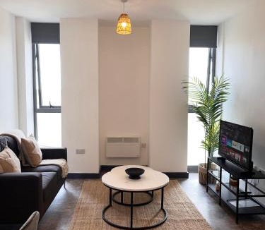 Bradford Apartment | HighPoint 401