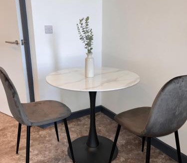Bradford Apartment | HighPoint 401