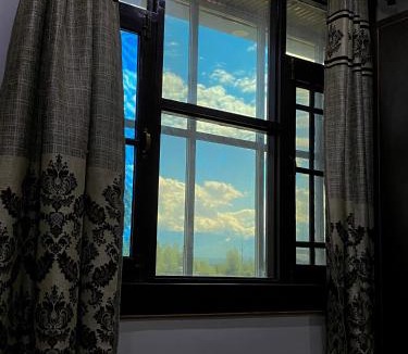 Srinagar House | Highway residency