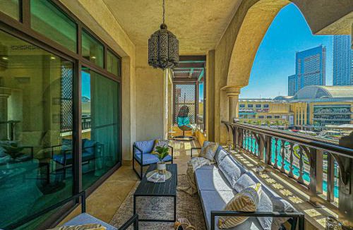 Downtown Dubai Apartment | HiGuests - Glamorous Apt With Partial Views of Burj Khalifa