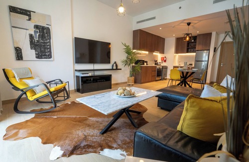 Dubai Apartment | HiGuests - La Cote B2