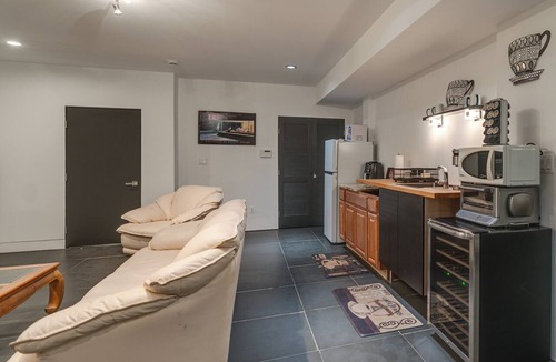 Stafford Apartment | Hike, Boat & Explore! Serene Stafford Apt w/Patio