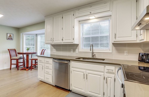Sugar Hill House | Hike, Golf, Explore: Home 10 Mi to Lake Lanier!