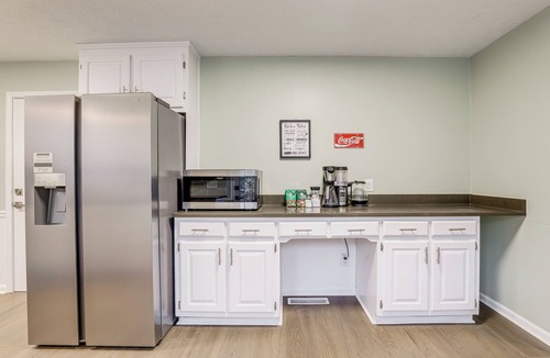 Sugar Hill House | Hike, Golf, Explore: Home 10 Mi to Lake Lanier!