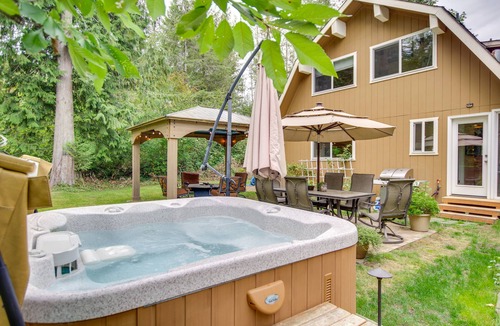 Gold Bar Cabin | Hike, Ski & Explore! ‘Owl’s Nest’ Gold Bar Cabin
