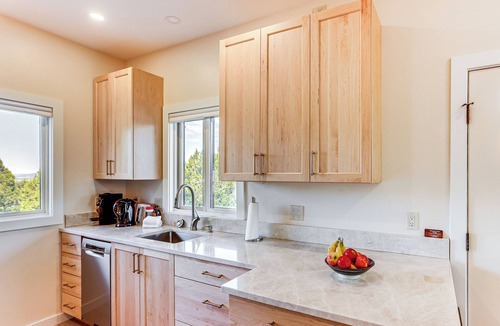 Durango House | Hike, Ski & Golf: Modern Colorado Retreat