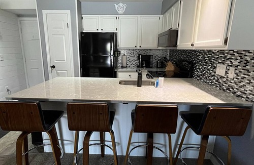 Killington Apartment | Hiker's Paradise at Base of Pico Mountain! 1/4 mile to Appalachian Trail.