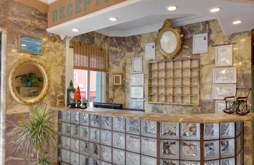 Kusadasi City Centre Hotel | Hikmethan Otel