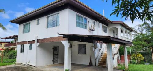 Suva Cabin | Hill Bottom Accommodation Flat 1, Namadi