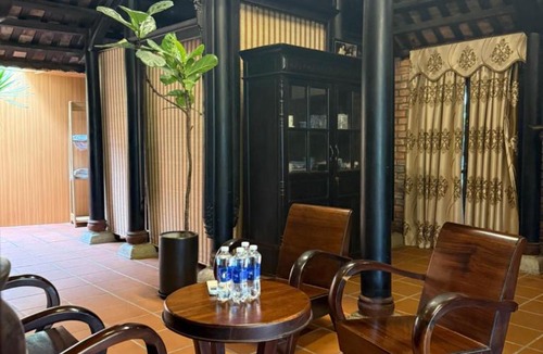 Thuy Xuan Hotel | Hill Bungalow
