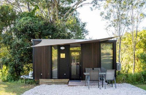Perwillowen House | Hill Creek Tiny House 4 by Tiny Away