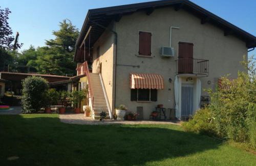 Lonato del Garda Apartment | Hill House