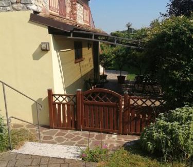 Lonato del Garda Apartment | Hill House