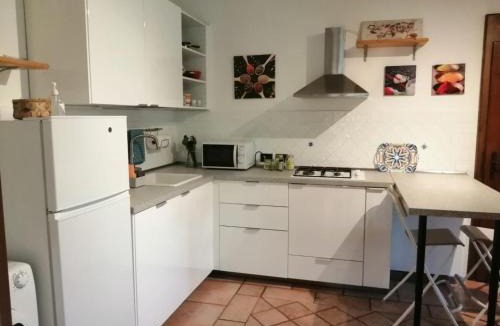 Lonato del Garda Apartment | Hill House