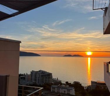 Vlore Apartment | Hill Suites