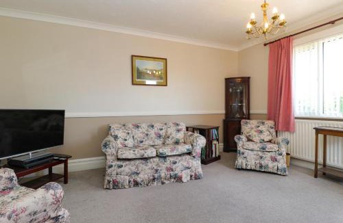 Swanage House | Hill View