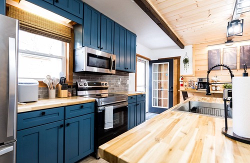 Creola Cabin | Hill Yea! Deck Fireplace + Hot Tub + Fenced Dog Run + EV Charger