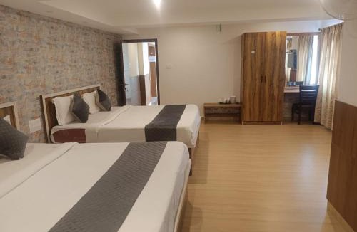 Kandal Hotel | Hillcrest Metro