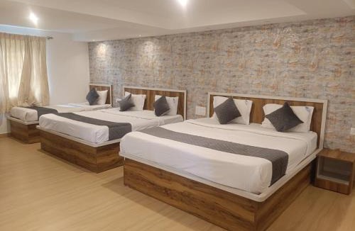 Kandal Hotel | Hillcrest Metro