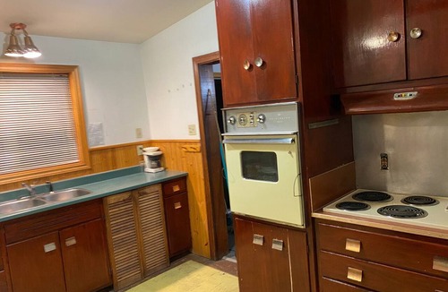Saint John Hotel | Hillcrest Motel