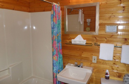 Saint John Hotel | Hillcrest Motel