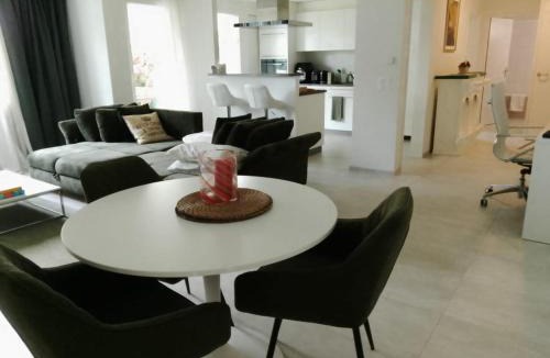 Lostorf Apartment | Hillfort suites
