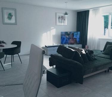 Lostorf Apartment | Hillfort suites