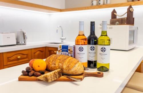 Bombira House | Hillgrove Lodge