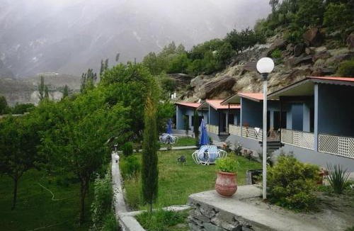 Minapin Hotel | Hills n Huts