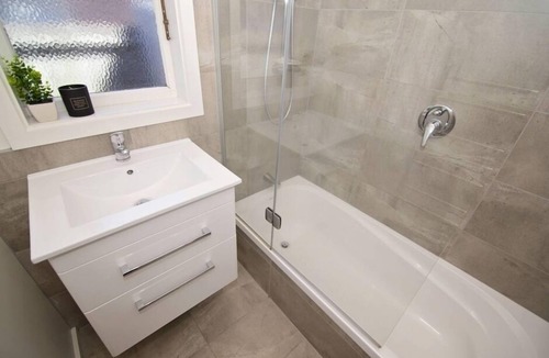 Edgeware House | Hills Road Christchurch city Pad