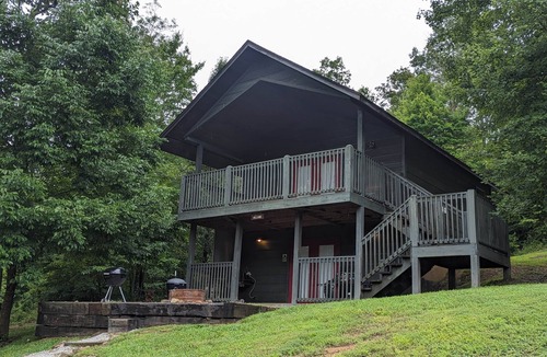Helenwood Cabin | Hillside Cabin at Gap Creek Cabins
