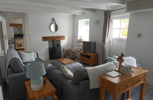 Egloshayle House | Hillside Cottage