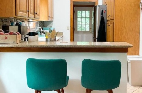 Clayton Cottage | Hillside Cottage ★ Relax/Play/Indulge/Work