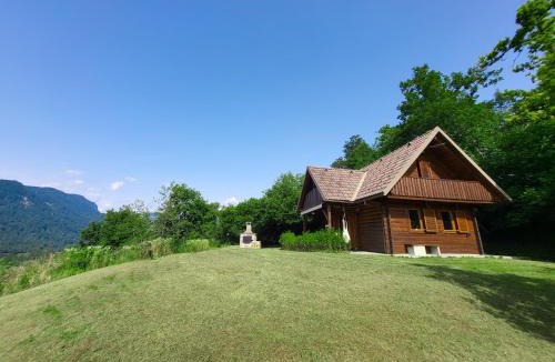 Bodesce Ski Chalet | Hillside Cottage