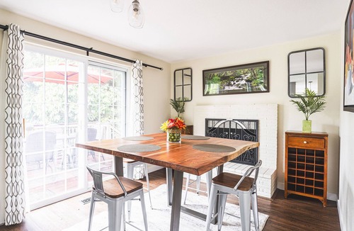 Squak Mountain House | Hillside Cottage w/Chef's Kitchen miles from Seattle