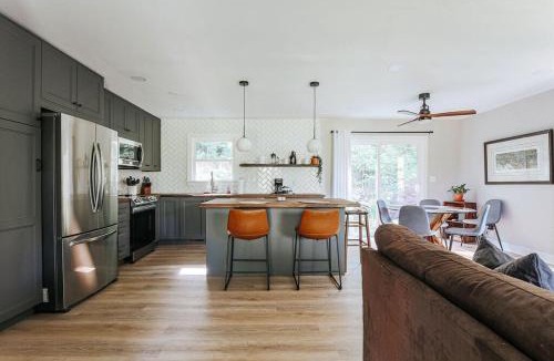 Faber House | Hillside Haven