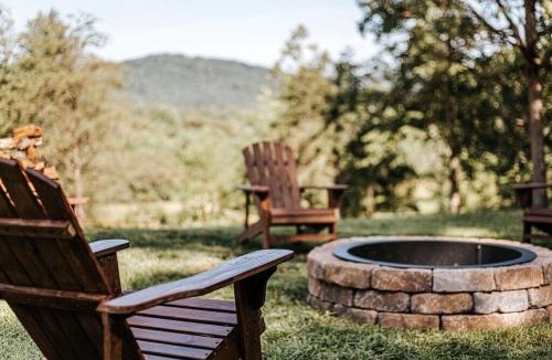 Faber House | Hillside Haven