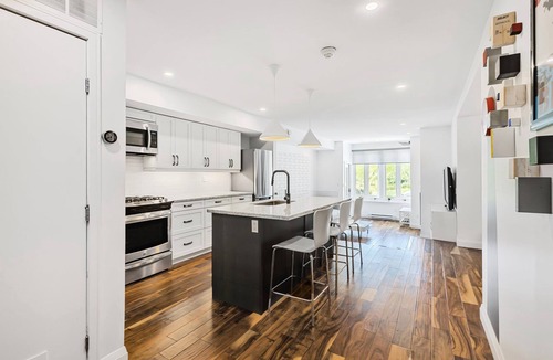 The Blue Mountains Condo | Hillside Hideaway | Patio Views + Walk to Village