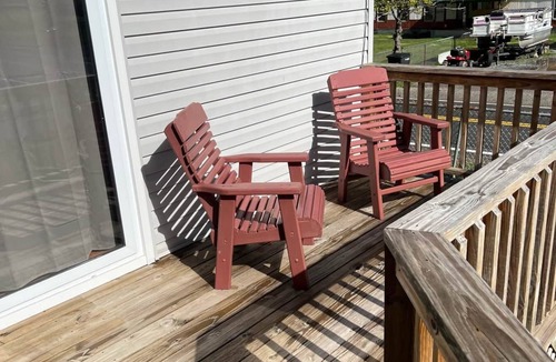 Covel House | Hillside Hideaway - A Hatfield McCoy Rider Retreat