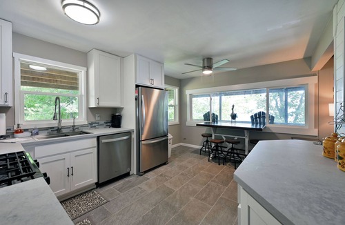 Stone Lake Cabin | Hillside Hideaway: Breathtaking Sunsets and Family Bliss on Lac Courte Oreilles