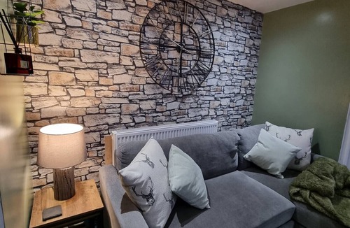 Bont Newydd Ski Chalet | Hillside Hideaway Chalet With Swimming Pool, Play Area, Fishing Lake