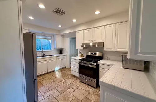 Woodland Hills Apartment | Hillside Hideaway - Private Woodland Hills Canyon Guest Suite with Views