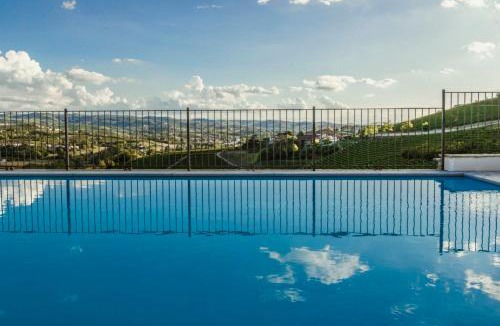 Castagnole delle Lanze House | Hillside In